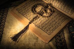 koran heilig boek van moslims foto