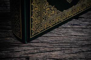 koran heilig boek van moslims openbaar item van alle moslims stillevens foto