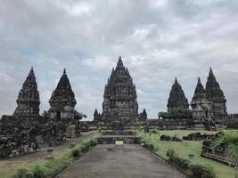 heiligdom van prambanan hindoe-tempelcomplex opgenomen in de werelderfgoedlijst. Yogyakarta, Midden-Java, Indonesië foto