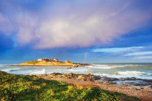 lente panorama van zee kust stad trapany. sicilië, italië europa foto