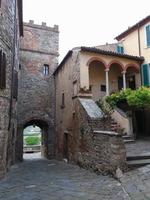 uitzicht op de stad Rapolano Terme foto