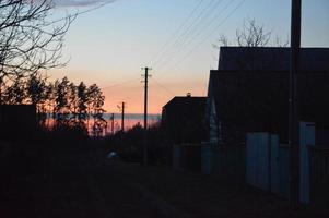 zonsondergang op het platteland in de winter foto