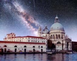 Piazza San Marco en Campanile-klokkentoren in foto