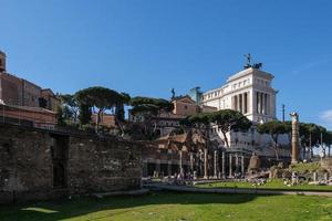 uitzicht op altare della patria van fori imperiali rome lazio italië foto