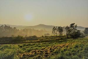 landschap en spoorwegtoerisme in Noord-Thailand foto