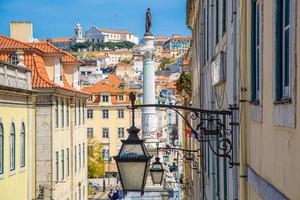 portugal, kleurrijke straten van lissabon foto