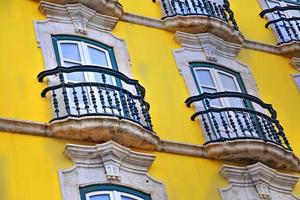 portugal, kleurrijke straten van lissabon foto