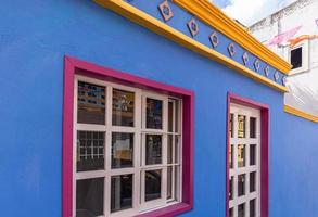 mexico, cancun, kleurrijke straten, cafés, restaurants en schilderachtige stranden van het eiland isla mujeres foto