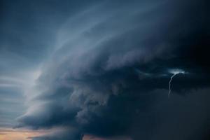 toronto, gta, canada, tornado's en orkanen veroorzaken materiële schade en verstoring in de provincie foto