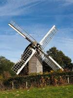 nutley, east sussex, uk, 2016. uitzicht op nutley windmolen foto