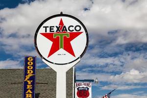 seligman, arizona, usa, 2011. oud texaco bord foto