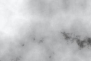 wazig bewolkt met grijze lucht voordat het regent foto