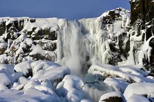 waterval bevroren landschap foto