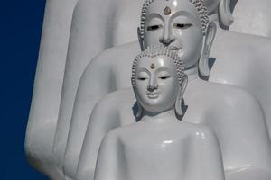 close-up groot boeddhabeeld in thailand foto