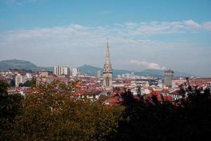 uitzicht op de stad vanuit de stad bilbao, spanje, reisbestemmingen foto