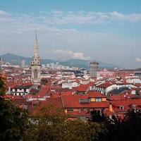 uitzicht op de stad vanuit de stad bilbao, spanje, reisbestemmingen foto