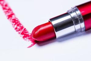 rode lippenstift met spoor foto