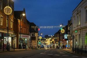 east grinstead, west sussex, uk, 2022. kerstversiering en verlichting foto