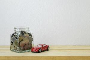 spaarplannen voor auto, financieel concept foto