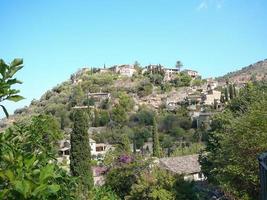 uitzicht op de stad Valldemossa foto