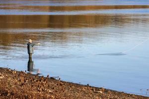 berwick nabij polegate, East Sussex, VK, 2007. vliegvissen op het Arlington-reservoir foto