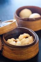 dim sum stoombroodjes (chinese knoedels) foto