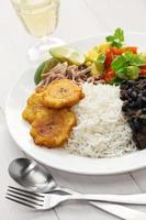 Cubaanse keuken, arroz con frijoles negros