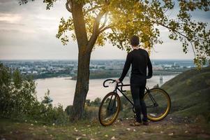 fietsen en buitensporten als levensstijl foto