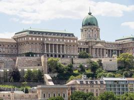 boedapest aan de rivier de Donau foto