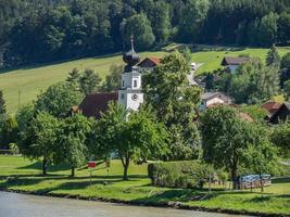 aan de rivier de Donau in oostenrijk foto