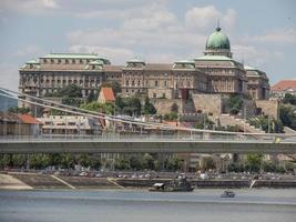 boedapest aan de rivier de Donau foto