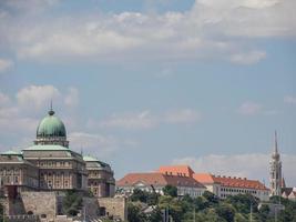 boedapest aan de rivier de Donau foto