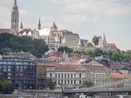 boedapest aan de rivier de Donau foto