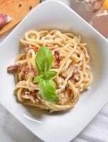 spaghetti carbonara foto