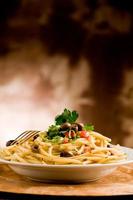 pasta met olijven en peterselie