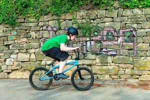 meisjes bmx fiets foto