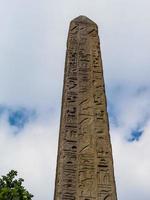 hdr cleopatra naald Egyptische obelisk in londen foto