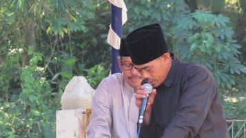 cianjur regentschap, indonesië, 6-16-21-religieuze leider lezing foto