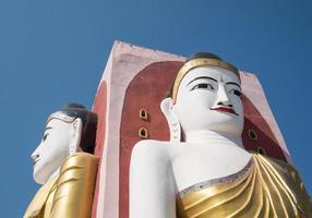 Boeddha in Myanmar foto