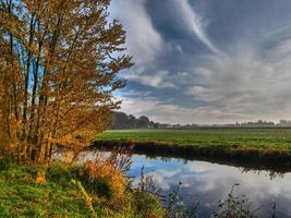 de kleine rivier aa bij borken foto