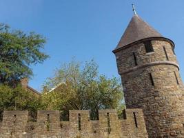 de stad maastricht aan de maas in nederland foto