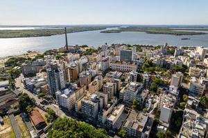 luchtfoto van porto alegre, rs, brazilië. luchtfoto van de grootste stad in het zuiden van brazilië. foto