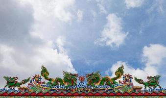 Chinese draak op het dak foto