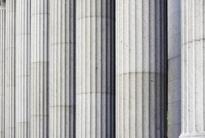 klassieke kolommen in een overheidsgebouw in New York foto