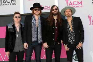 las vegas 2 apr, duizend paarden op de academy of country music awards 2017 in t mobile arena op 2 april 2017 in las vegas, nv foto