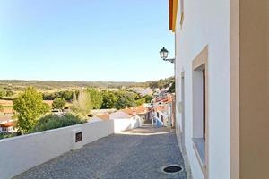 aljezur, mooie stad aan de westkust van algarve, portugal foto