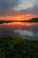 kleurrijke zonsondergang foto