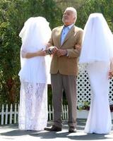 los angeles, 14 apr - bobbie eakes, john mccook, jennifer gareis at the home and family viert gedurfd en mooi 30 jaar bij universal studios back lot op 14 april 2017 in los angeles, ca foto