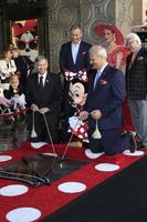 los angeles, 22 jan - bob iger, minnie mouse, katy perry bij de minnie mouse star-ceremonie op de hollywood walk of fame op 22 januari 2018 in hollywood, ca foto