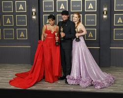 los angeles, 27 maart - ariana debose, troy kotsur, jessica chastain bij de 94th academy awards in dolby theater op 27 maart 2022 in los angeles, ca foto